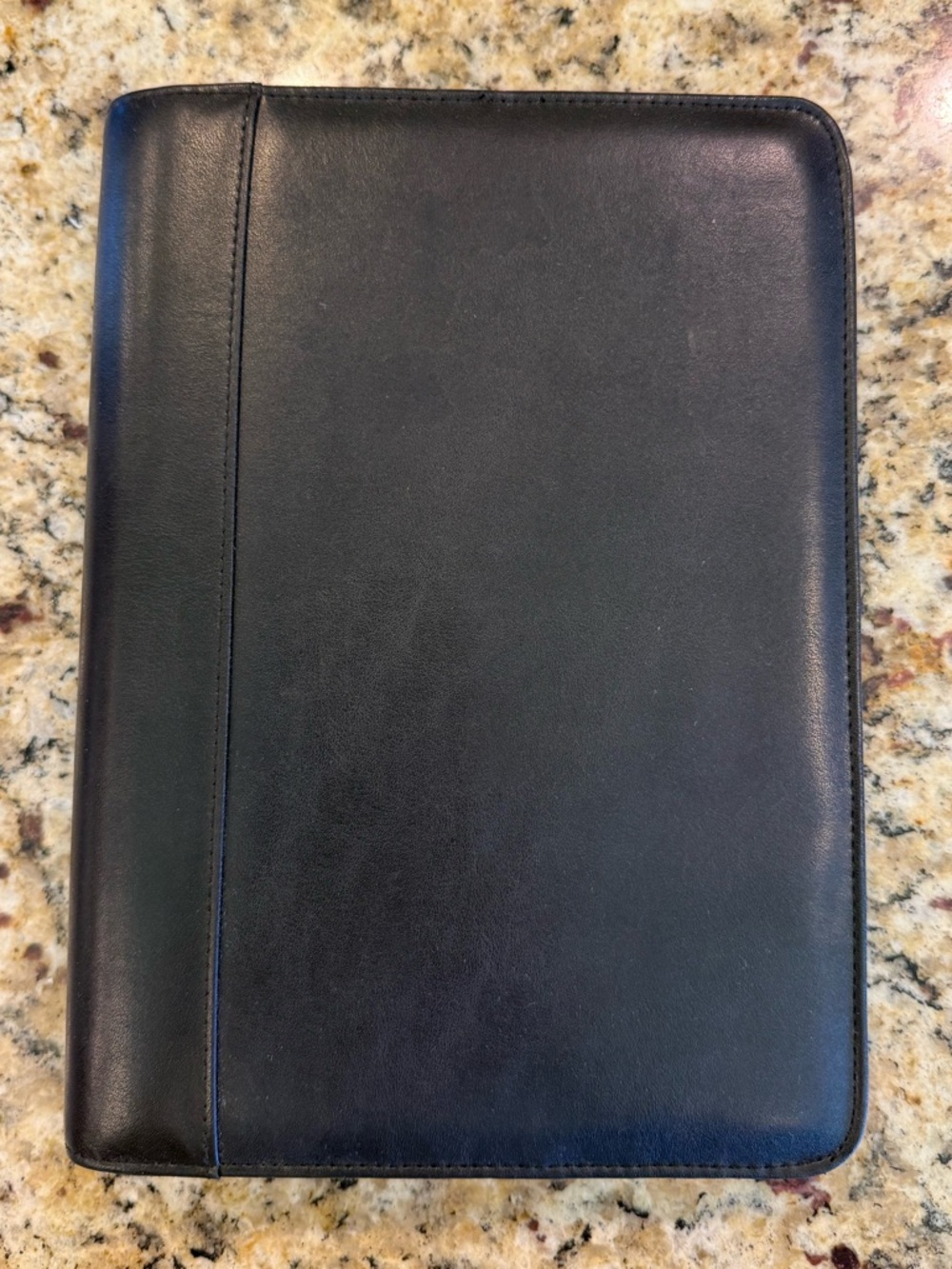 Franklin Covey Black Signature Leather Zipper Planner Binder - Picture 3 of 8